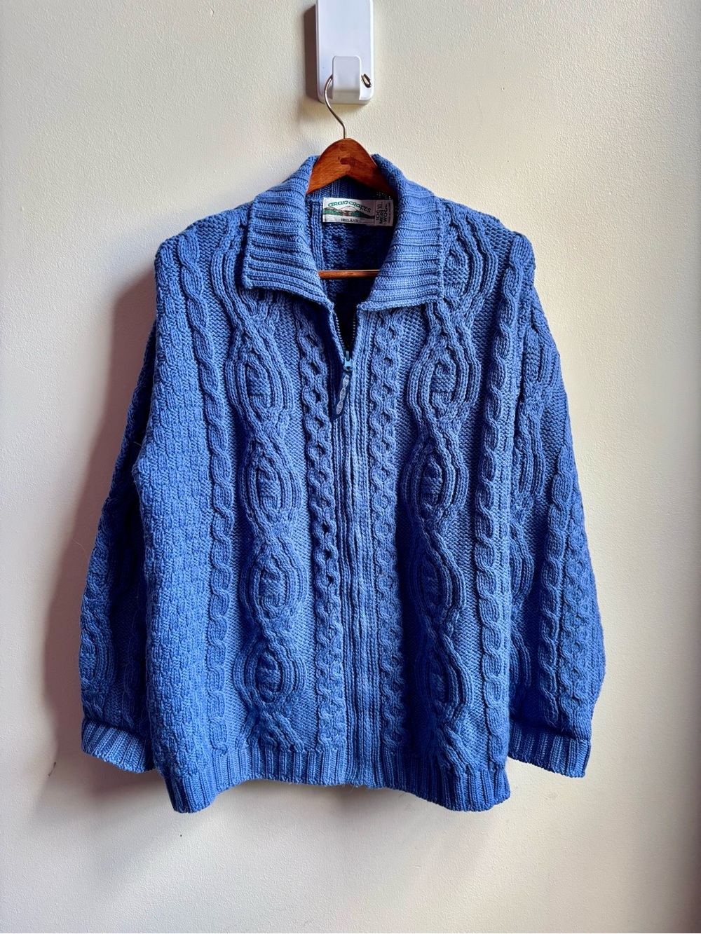 Aran Crafts 100% merino wool sweater xl